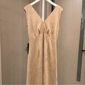 Elegant Tan Sleeveless Dress